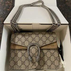 Gucci Dionysus GG Supreme Mini bag